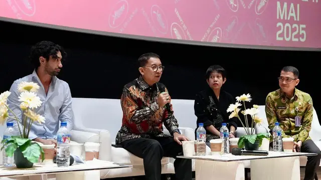 Menteri Kebudayaan Fadli Zon saat konferensi pers di Jakarta, Selasa (6/5/2025)