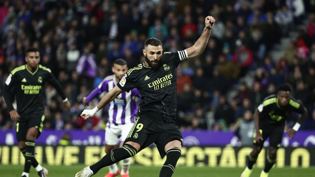 Hasil Liga Spanyol: Karim Benzema 2 Gol, Real Madrid Bungkam 10 Pemain ...