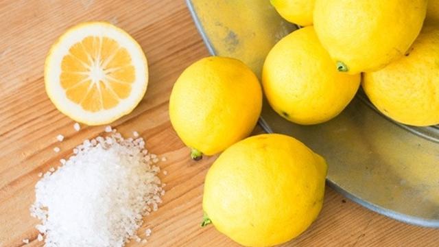 manfaat garam untuk wajah