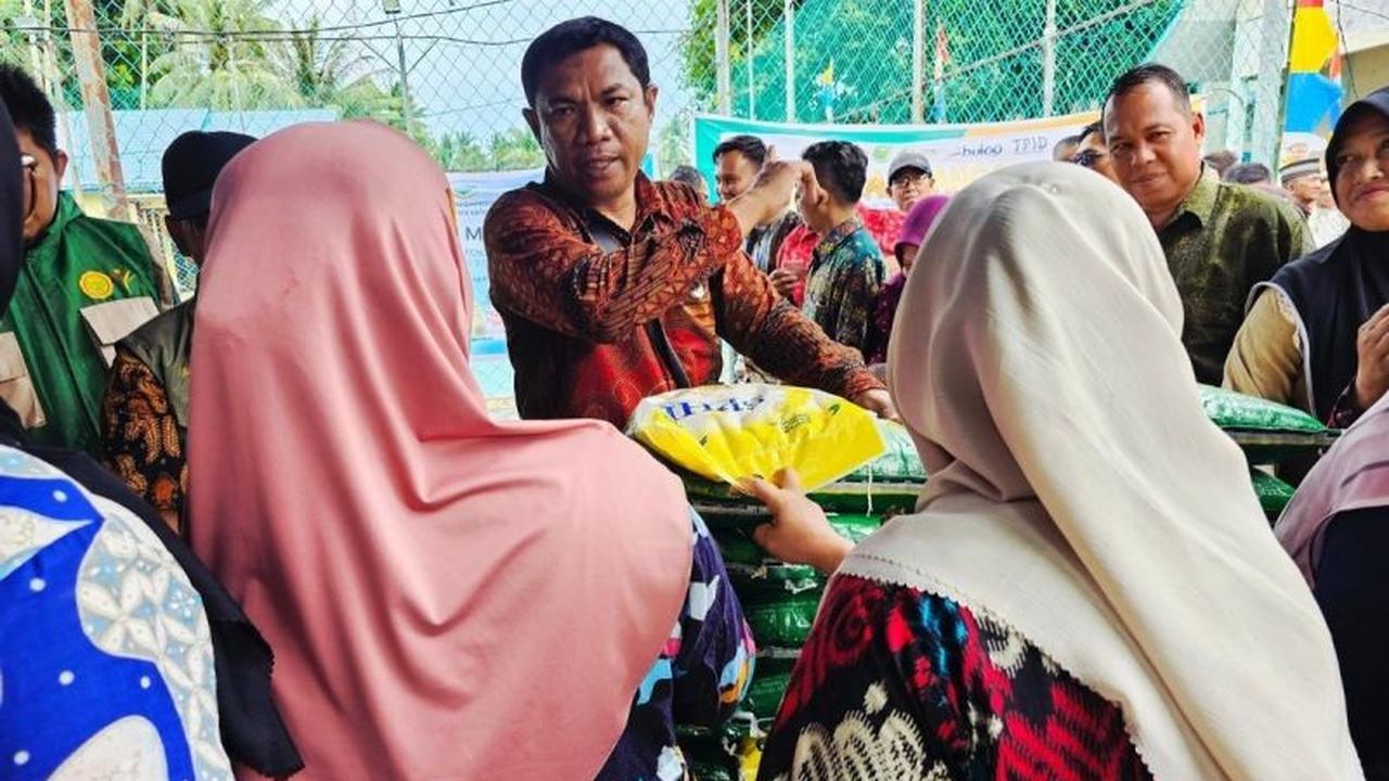 Pemkab Natuna Gelar Pasar Bahan Pokok Murah di Pulau Panjang, Harga Lebih Hemat Hingga Rp8.000