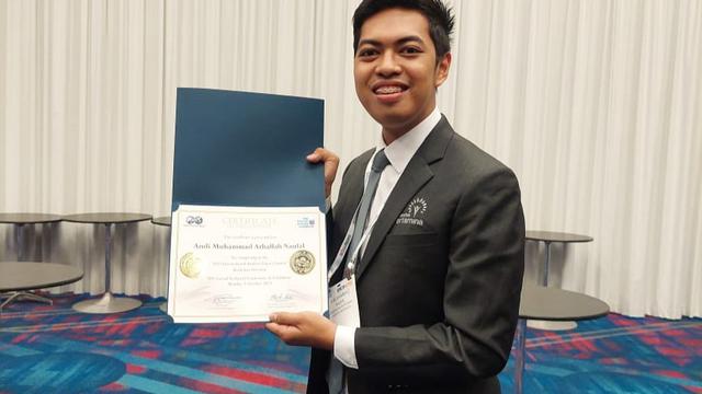 Mahasiswa UPER Juarai Kompetisi Migas Internasional