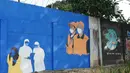 Deretan mural bertema covid-19 di kawasan Bukit Duri, Jakarta, Minggu (30/8/2020). Mural yang dibuat oleh petugas PPSU tersebut bertujuan untuk mengingatkan masyarakat akan bahaya covid-19, sehubungan dengan masih tingginya jumlah kasus positif covid-19 di Jakarta. (Liputan6.com/Immanuel Antonius)