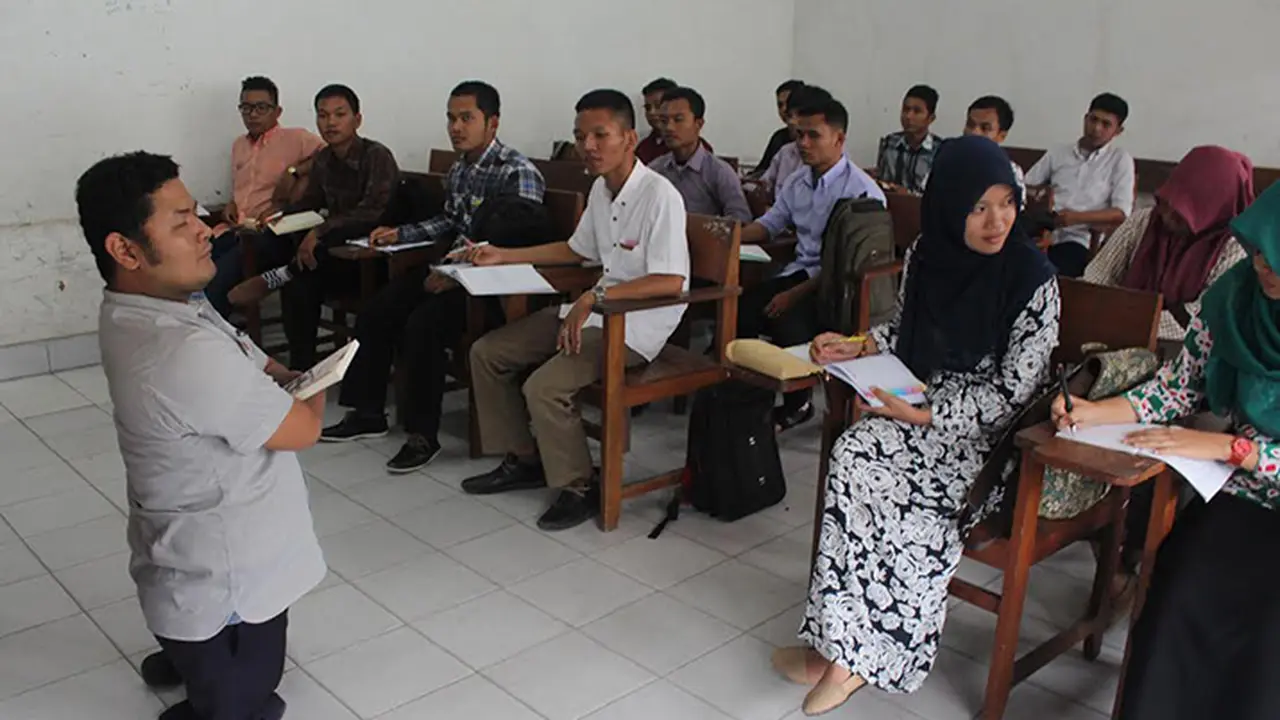 Dosen Ahmad Fauri