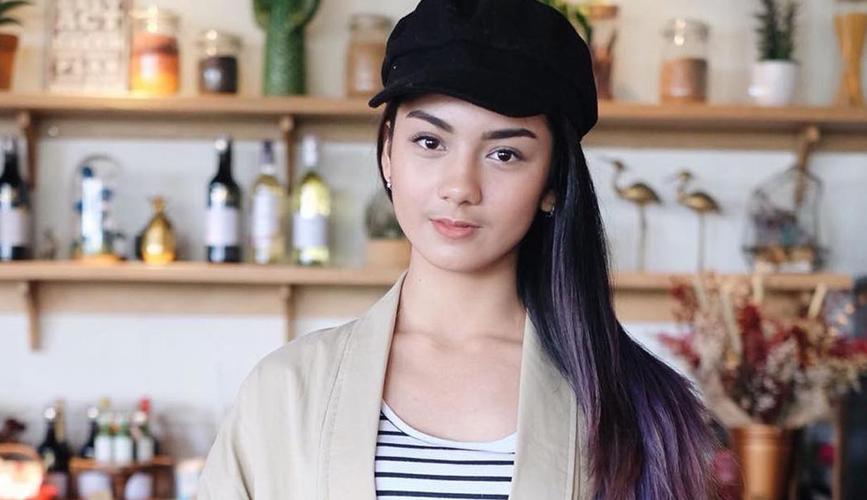 Gaya Simple Ersya Aurelia Yang Pas Banget Ditiru Buat Anak Kampus