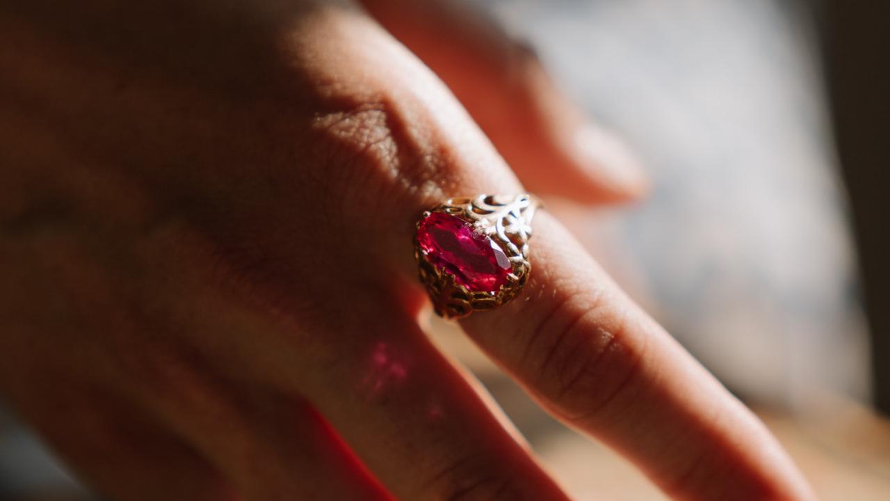 3. Cincin berlian Elizabeth&nbsp;