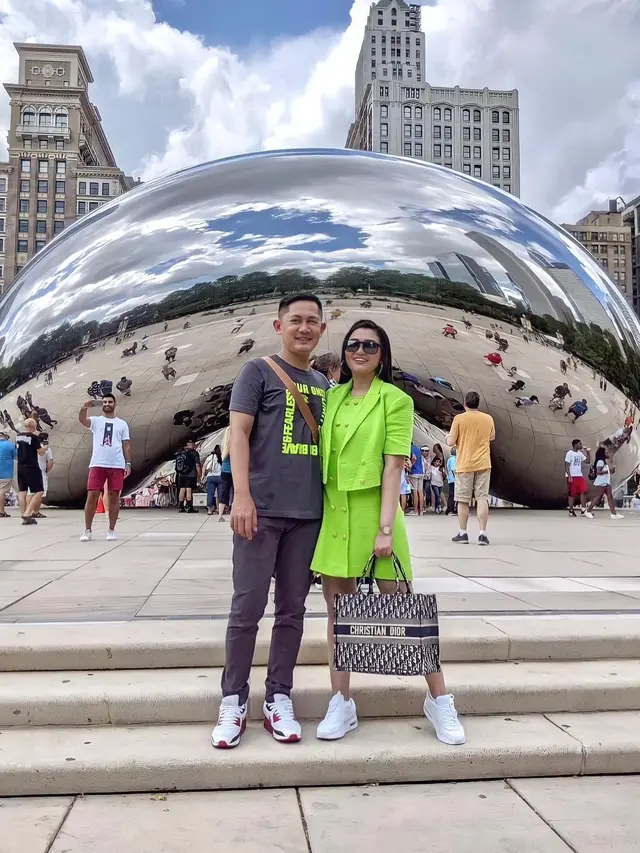 [Fimela] Fitri Carlina dan Hendra Sumendap