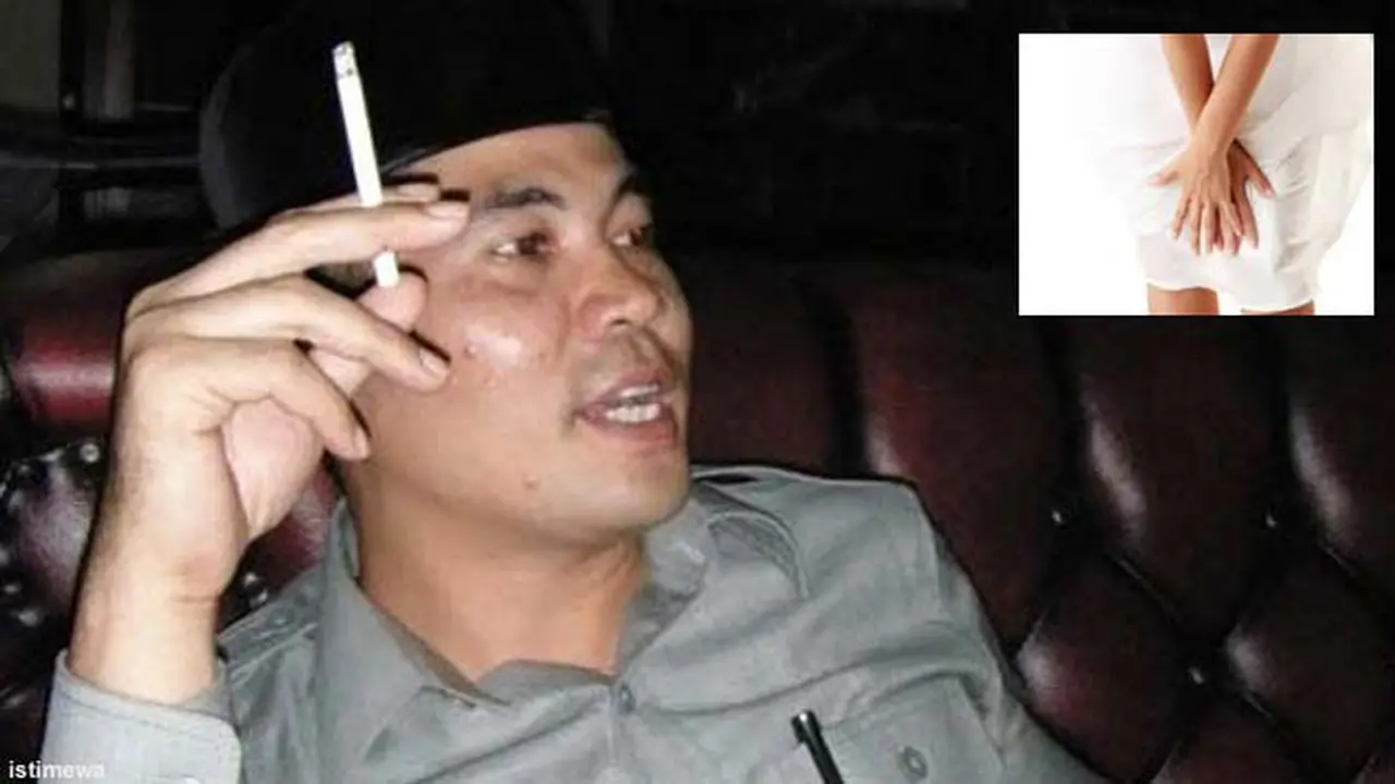 bupati-aceng-121205b.jpg