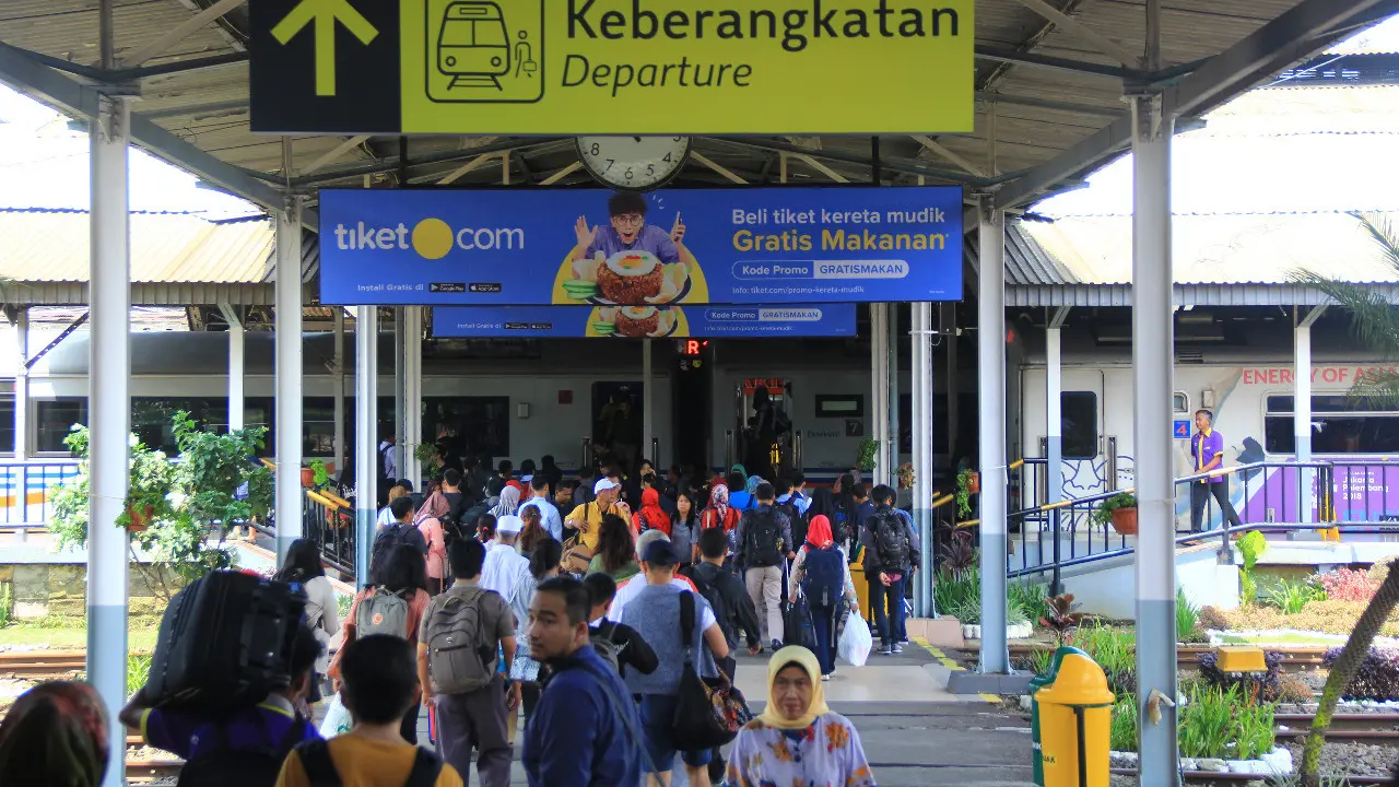 PT Kereta Api Indonesia (Persero) Daerah Operasi 2 Bandung menyediakan 2.184 tempat duduk KA Tambahan Lebaran. (Humas Daop 2 Bandung)