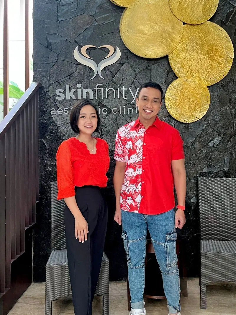 Aiman Witjaksono bersama dengan Dr. Evelyne Anggun ,Dipl. AAM.