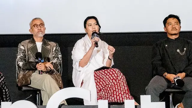 Jessica Wowor berbicara dalam diskusi panel di puncak CapCut AI Content Fest di Jakarta, Jumat (11/9/2026). (dok CapCut Indonesia)