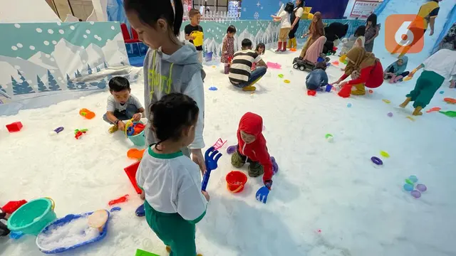 Wahana salju di Plaza Medan Fair