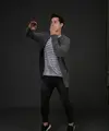 Pemeran dalam film Bulan Terbelah di Langit Amerika, Nino Fernandez salah satu selebriti yang suka dengan kopi. Bahkan, dalam sehari, ia bisa menghabiskan beberapa gelas. (Bambang E. Ros/Bintang.com)