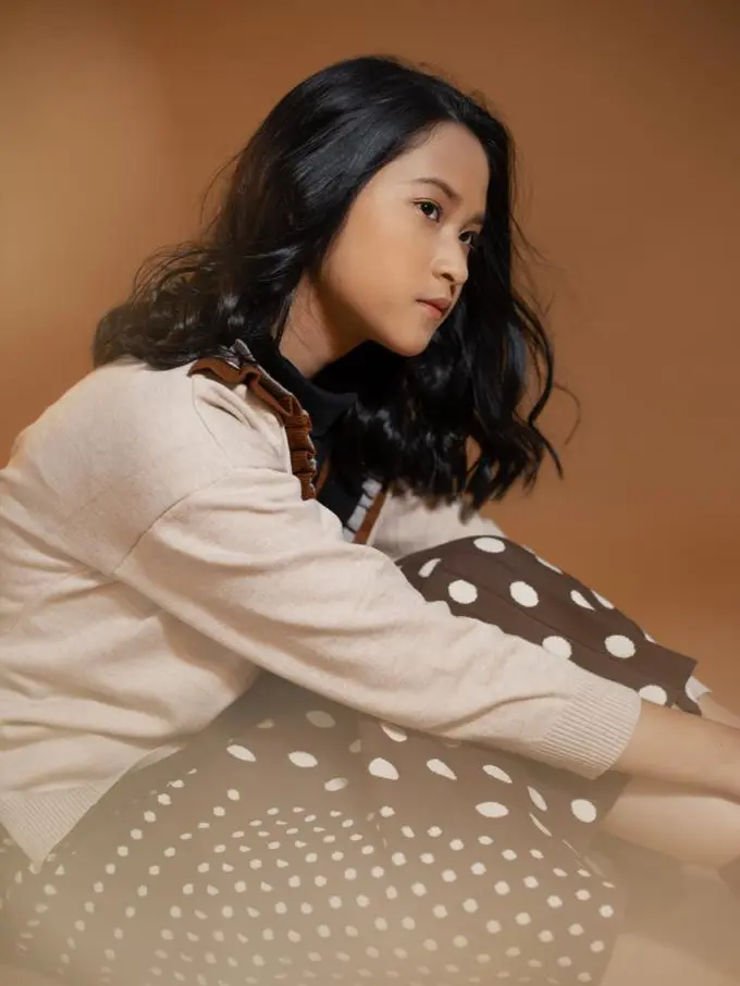 Raissa Anggiani Kisahkan Rumitnya Cinta di Lagu Losing Us