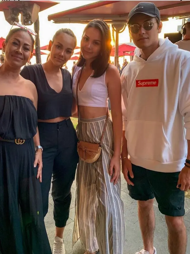 Alexandra Daguise dan Pacar