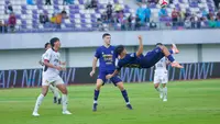 BRI Super League: Atap Indomilk Arena Rusak akibat Diterjang Angin Puting Beliung, Persita Ngungsi ke BIS untuk Lawan Arema FC
