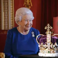 Fakta Unik Mahkota Ratu Elizabeth II. (Sumber: Instagram.com/theroyalfamily)