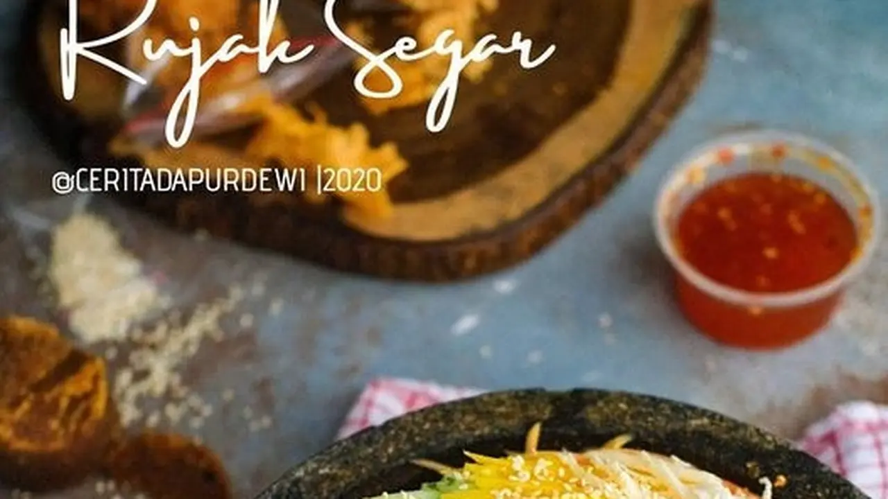 Sajian bumbu rujak buah