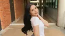 <p>Selain kecantikannya, netizen juga menyorot postur tubuhnya yang ideal. Diberitakan, berat badannya kini hanya 41 kilogram saja. (Foto: Instagram/ prillylatuconsina96)</p>