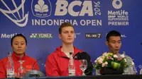 Juara Piala Thomas 2016 Viktor Axelsen tak takut dengan tekanan publik Istora Senayan, pada Indonesia Open kali ini. (Liputan6.com/Waliyadin)