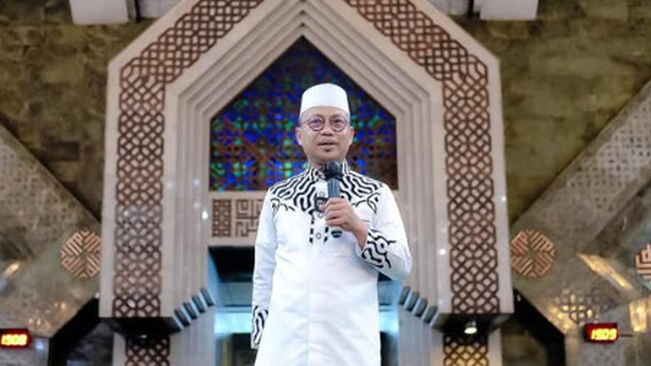 Kesal Ustaz Das'ad Latif Lihat Hakim 'Yang Mulia' Terima Uang Suap "Ternyata Maling!"