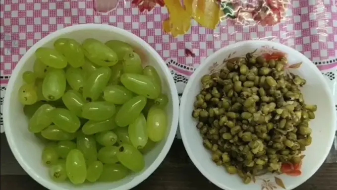 Tanpa Tepung, Begini Cara Hilangkan Lilin dan Pestisida pada Anggur Cuma Pakai 2 Bahan Dapur