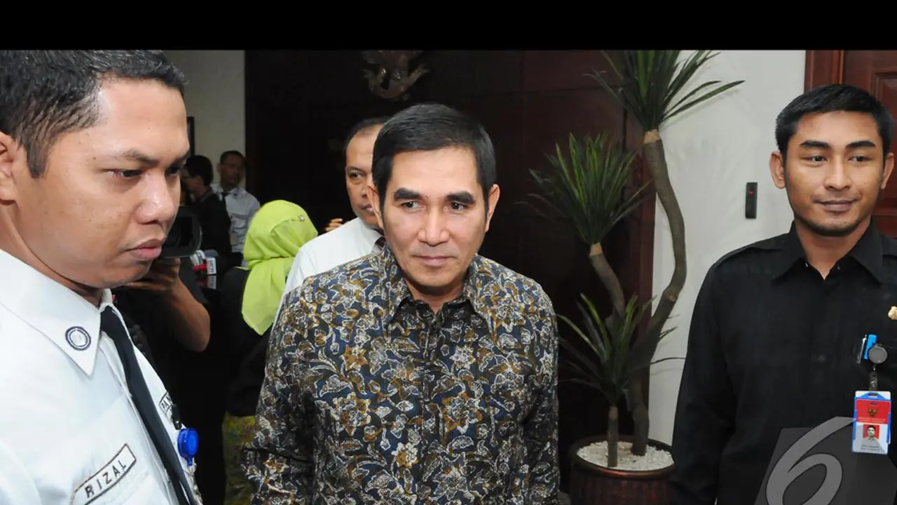 Mengenal Lebih Dekat Si Hakim Ganteng Hamdan Zoelva