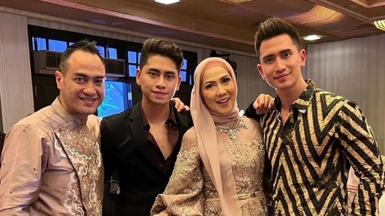 6 Momen Lamaran Venna Melinda dan Ferry Irawan, Penuh Kebahagiaan