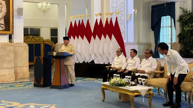 Presiden Prabowo Subianto meluncurkan logo dan tema peringatan Hari Ulang Tahun (HUT) ke-80 Republik Indonesia. Peluncuran dilakukan di Istana Negara Jakarta, Rabu. (Liputan6.com/Lizsa Egeham)