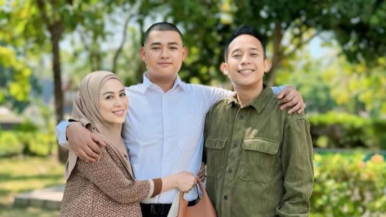7 Potret Ganteng Fabian Anak Denny Cagur, Tinggi dan Gagah Calon Paskibraka Nasional 2025