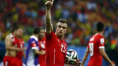 Gelandang Timnas Swiss, Xherdan Shaqiri, mencetak hattrick saat berlaga melawan Honduras di laga penutup penyisihan Piala Dunia 2014 Grup E di Stadion Amazonia, Manaus, Brasil, (26/6/2014). (REUTERS/Michael Dalder)