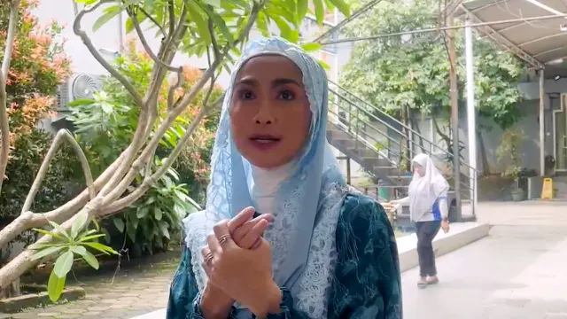 Desy Ratnasari saat ditemui di Kawasan Tendean, Jakarta Selatan, Senin (3/2/2025).