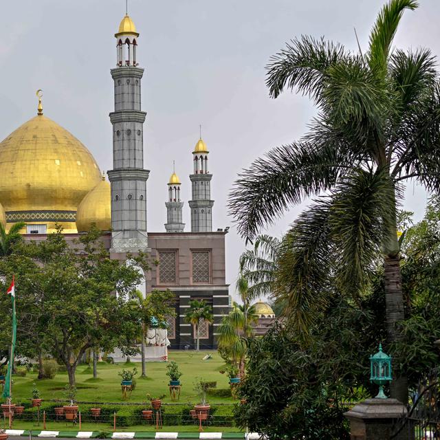 Melihat Masjid Kubah Emas Masjid Mewah Penuh Balutan Emas Regional Liputan6 Com