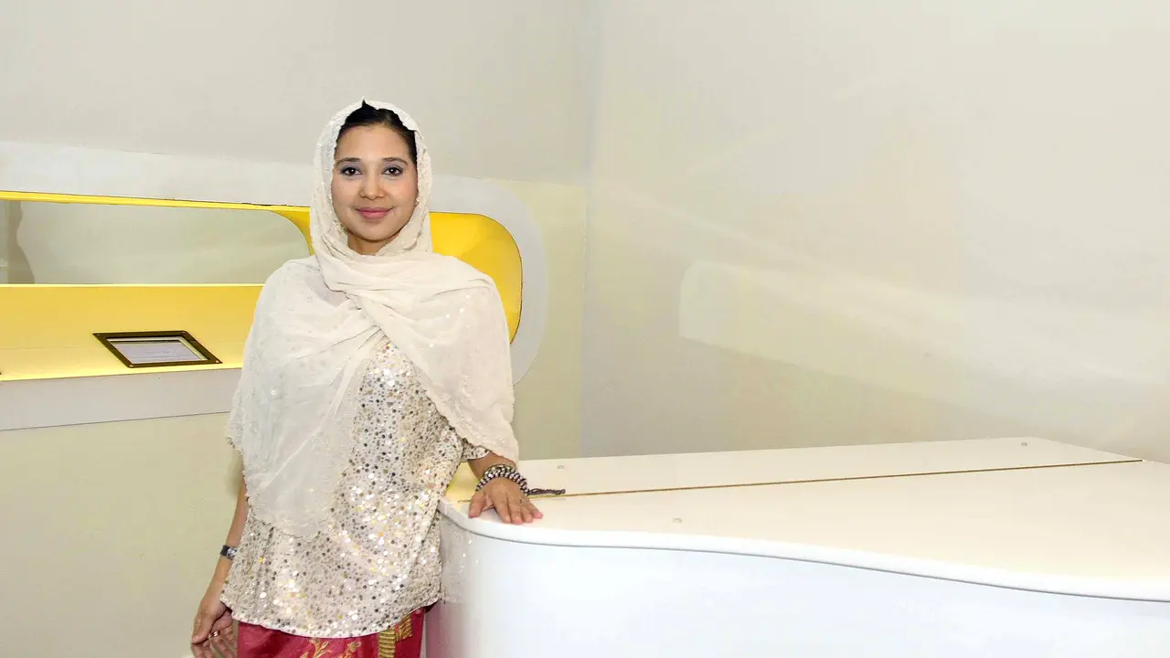 [Bintang] Ayu Azhari