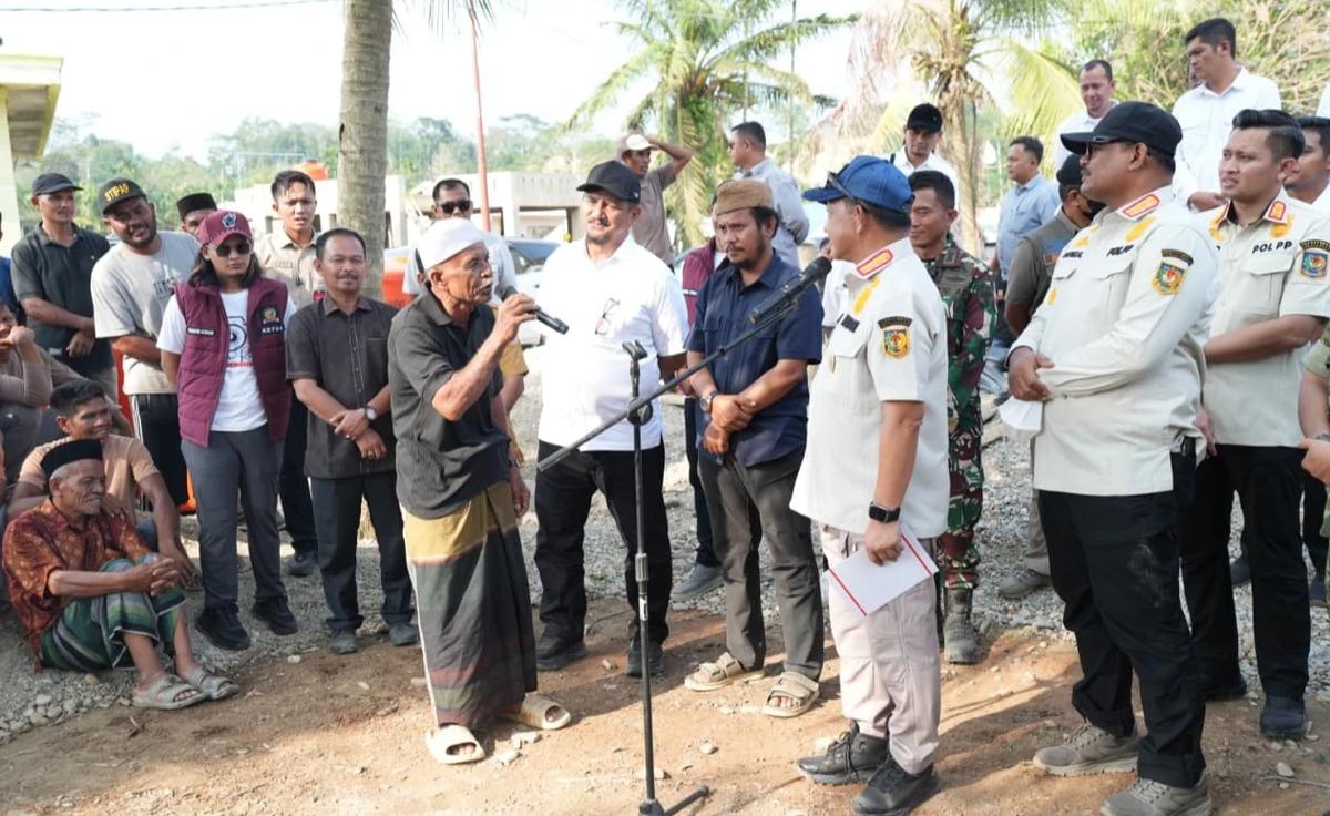 Kasatgas Tito Karnavian meninjau langsung kondisi pengungsi di Kabupaten Aceh Tamiang