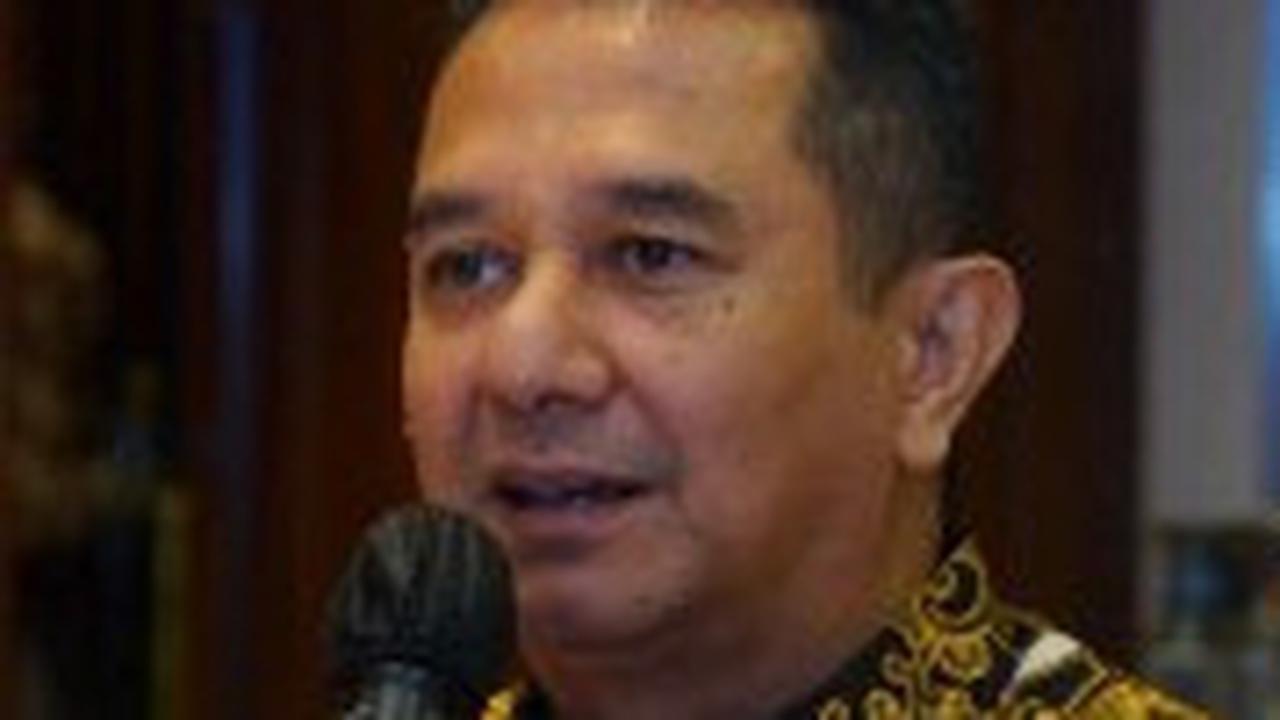 Gantikan Hendri Saputra, Eks Kepala OJK Jabodebek Roberto Akyuwen Jabat Dirut LRT Jakarta