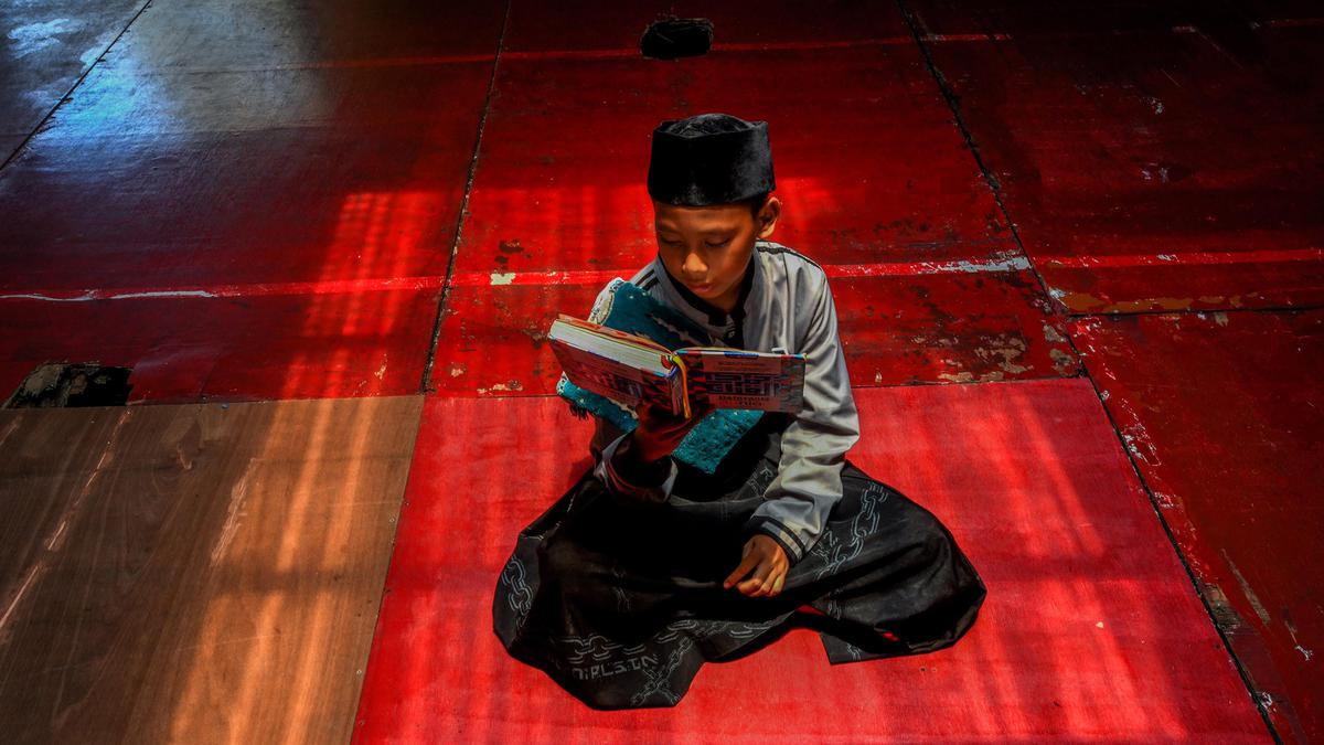 Memahami Alif Lam Qomariah, Ini Pengertian, Hukum Bacaan, dan Contohnya