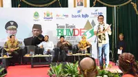 Ridwan Kamil dalam acara penyerahan bantuan permodalan BUMDesa dan BUMDesa Awards di Aula Barat Gedung Sate Kota Bandung, Sabtu (2/11/19).