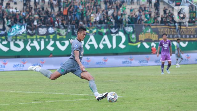 Persebaya Surabaya Bantai Persita Tangerang 5-0 di Liga 1
