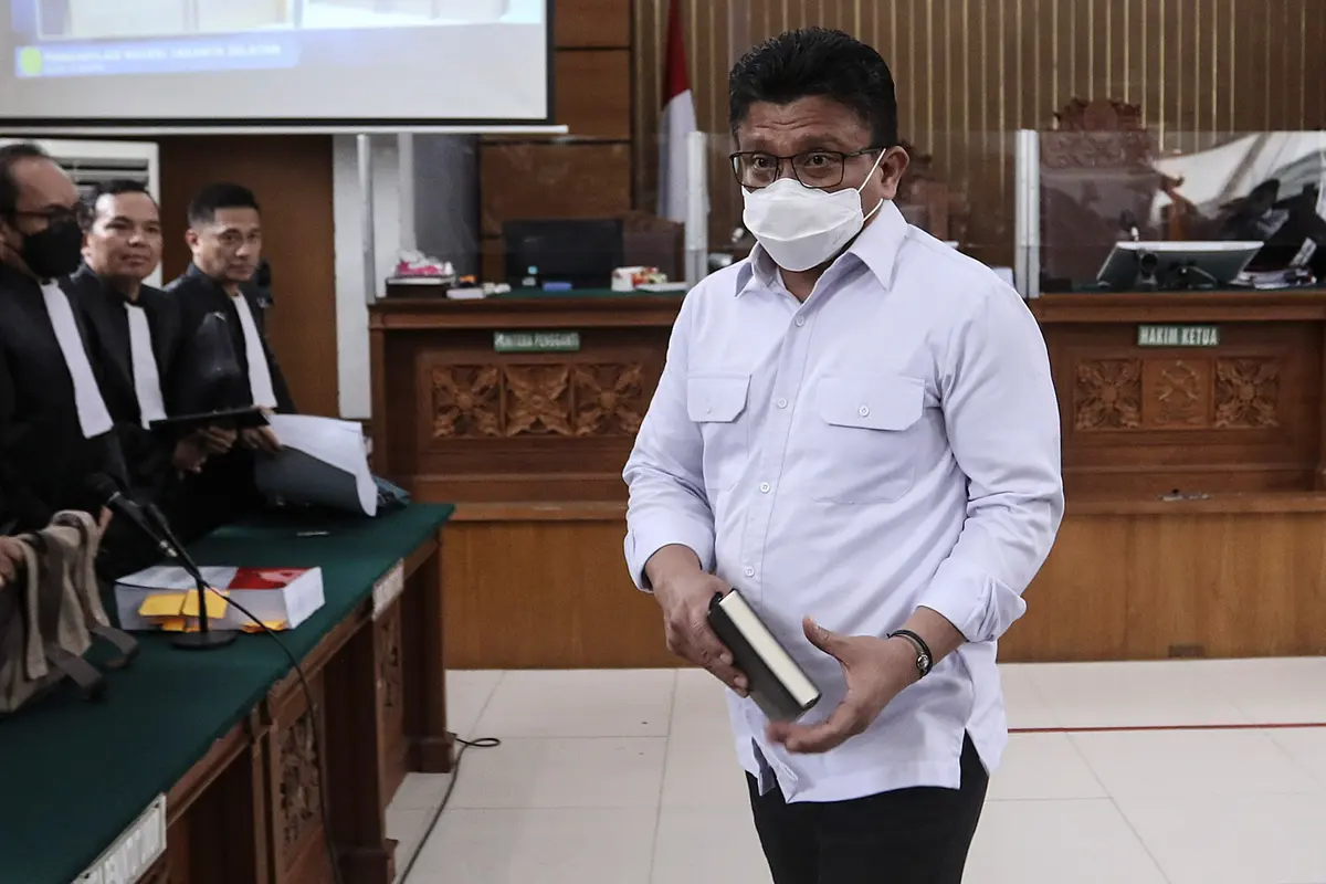 Ferdy Sambo Tertunduk Dituntut Penjara Seumur Hidup di Kasus Pembunuhan Brigadir J