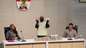 KPK Ungkap Aliran Rp 10,8 Miliar ke Bupati Lombok Barat