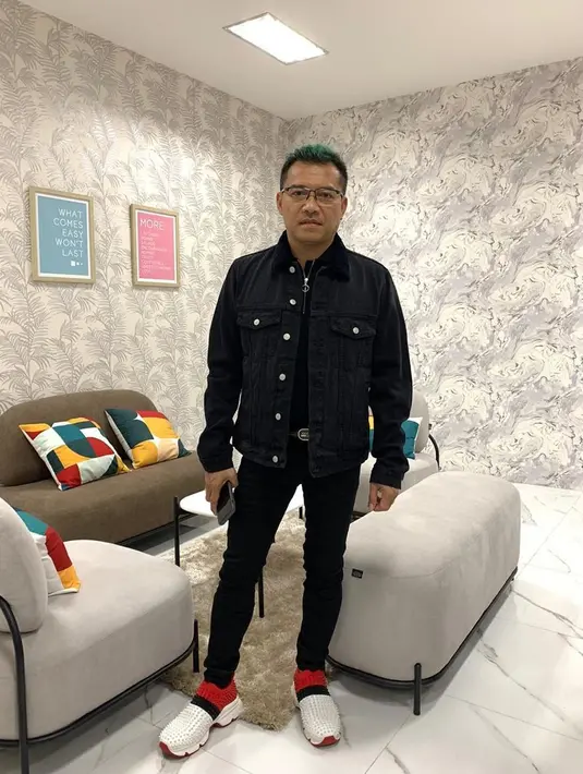 "Aku berharap kamu juga bisa support dia dengan baik karena kombinasi kalian menurut aku sebagai kreator menarik," tutur Anang Hermansyah. (Instagram/aurelie.hermansyah)