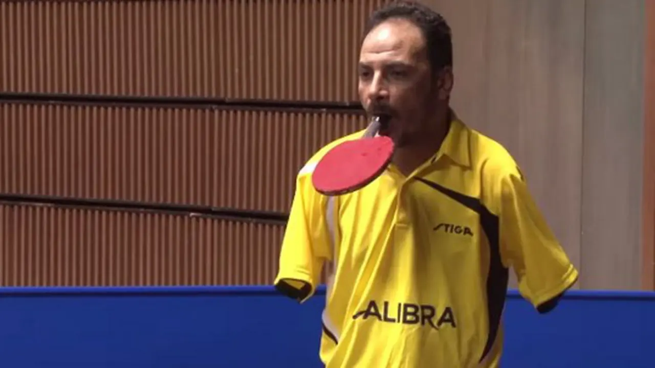 Video Hebatnya Petenis Meja Tanpa Tangan Vs Atlet Dunia