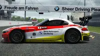 BMW Z4 GT3 Balap di Rumah (BMW Indonesia)