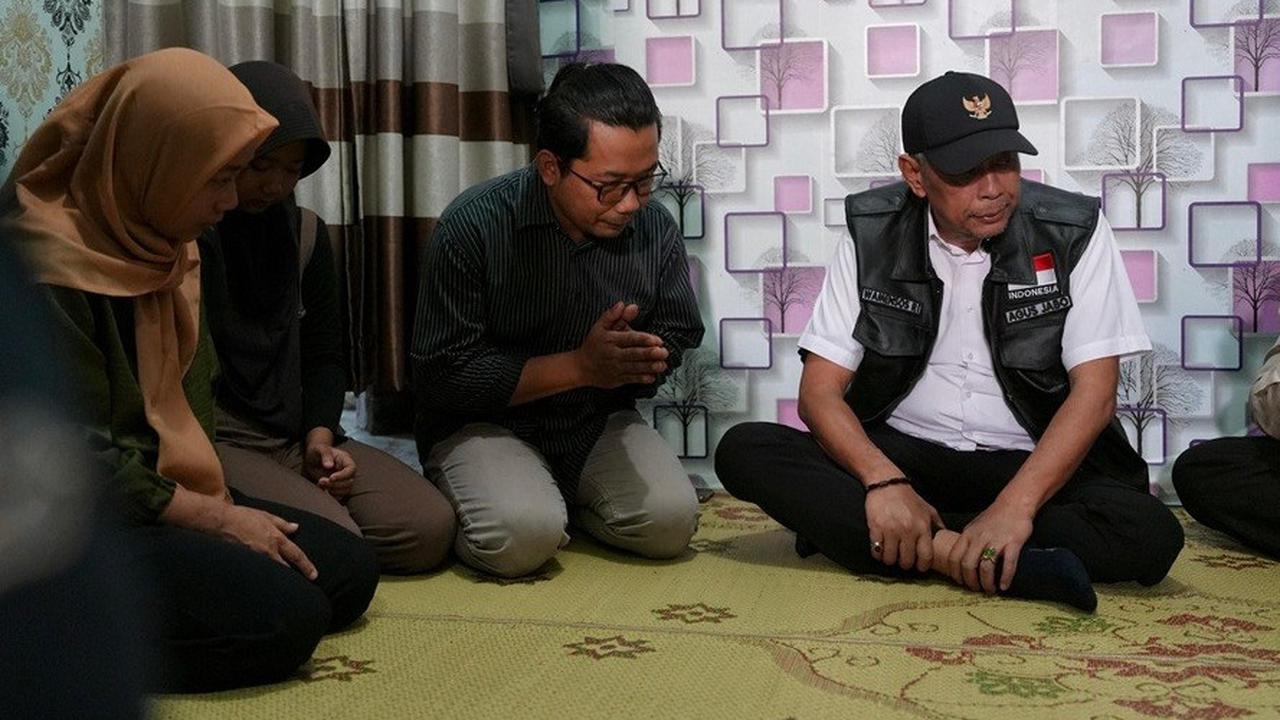 Wamensos Takziah dan Serahkan Santunan ke Keluarga Korban Demo di Yogyakarta
