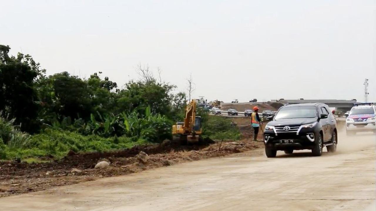 Kondisi terkini ruas tol trans Jawa ruas Pejagan-Pemalang. (Foto: Liputan6.com/Polres Pemalang/Muhamad Ridlo)