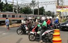 Hati-Hati, Nekat Terobos Palang Pintu Kereta Api Bisa Dipenjara 3 Bulan atau Denda Rp750.000