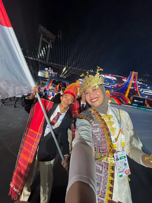 6 Pesona Busana Adat Megawati Hangestri di Opening Ceremony SEA Games 2025