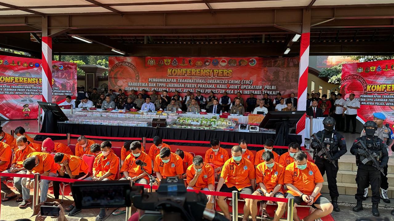 Polri juga membeberkan kasus narkoba jaringan Fredy Pratama.<br>