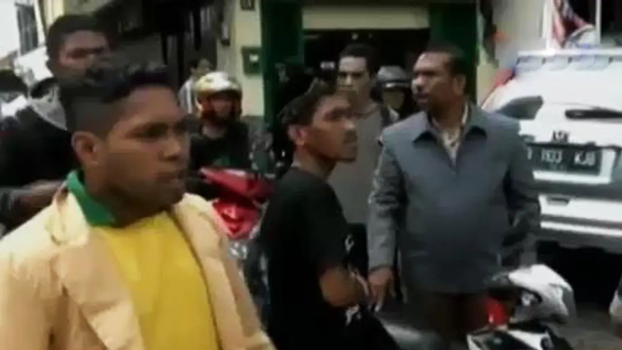 Segmen 1: Mahasiswa Demo di PKB hingga Latihan Militer Santoso