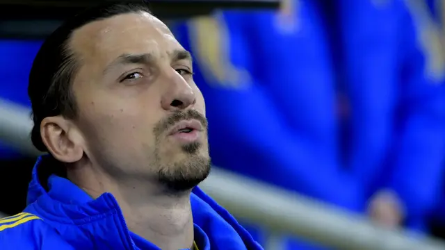 Foto: Ekspresi Ibrahimovic saat Lukaku Cetak Hattrick ke Gawang Swedia